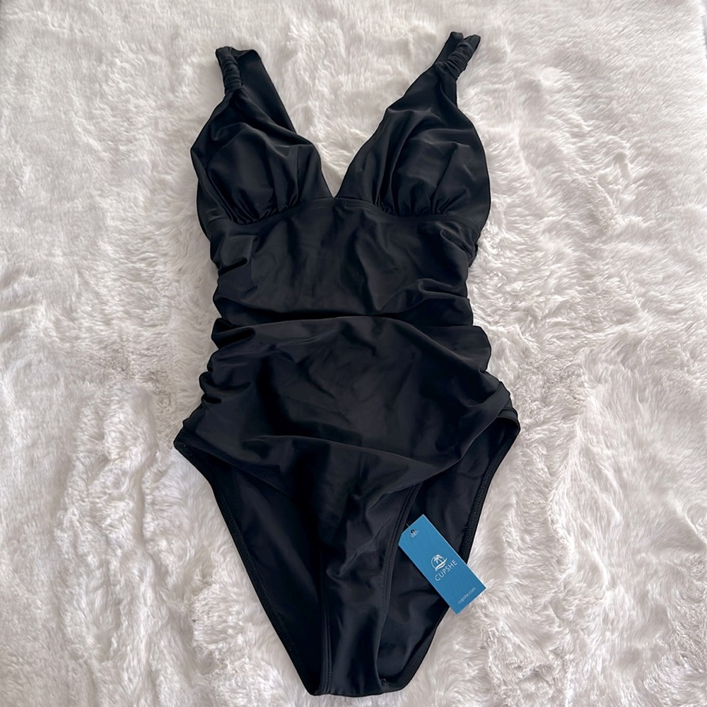 Cupshe twist back black one piece swimsuit - size medium * NWT *